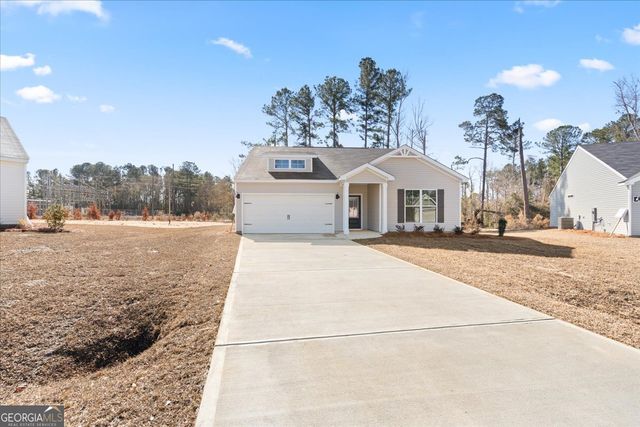 180 Foxridge Court, Metter, GA 30439