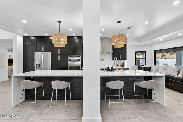 10214 N 44TH Street, Phoenix, AZ 85028