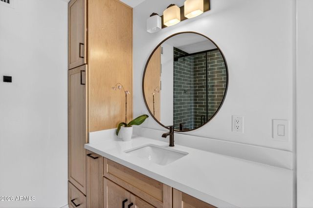 10214 N 44TH Street, Phoenix, AZ 85028