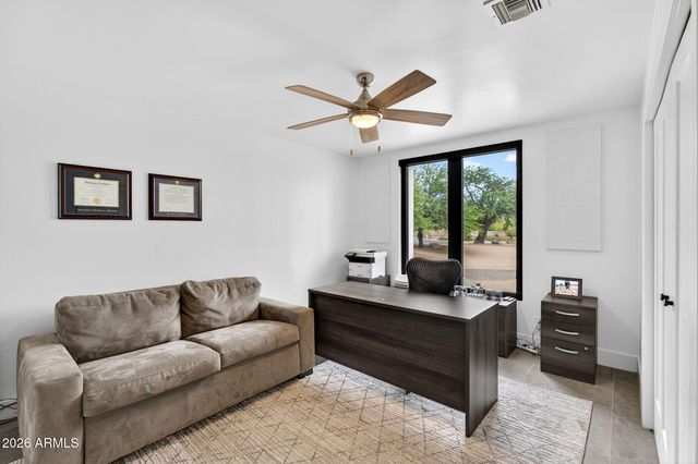 10214 N 44TH Street, Phoenix, AZ 85028