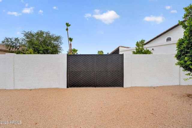 10214 N 44TH Street, Phoenix, AZ 85028