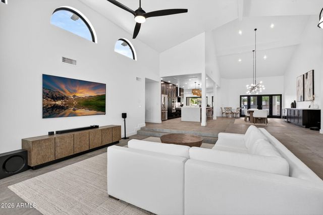 10214 N 44TH Street, Phoenix, AZ 85028