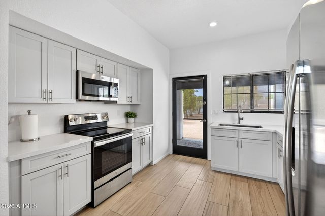 10214 N 44TH Street, Phoenix, AZ 85028