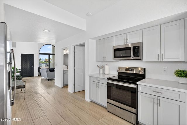 10214 N 44TH Street, Phoenix, AZ 85028