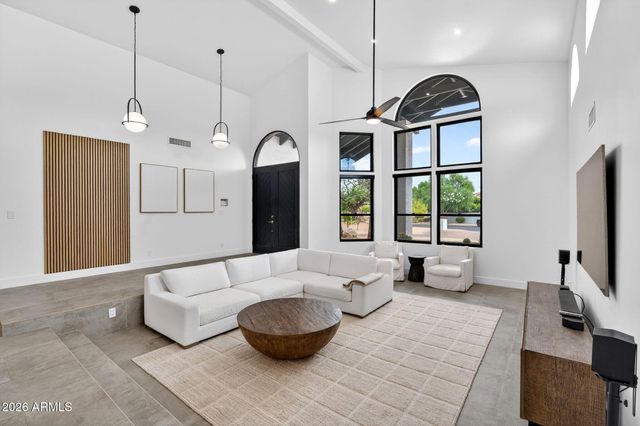 10214 N 44TH Street, Phoenix, AZ 85028