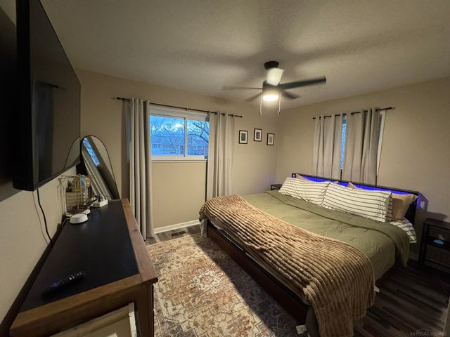 21306 Briarcliff Street, Saint Clair Shores, MI 48082