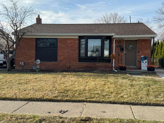 21306 Briarcliff Street, Saint Clair Shores, MI 48082