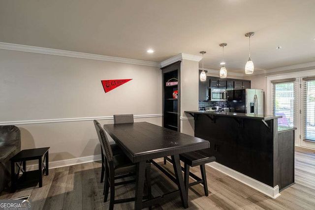 660 Barnett Shoals Road 212, Athens, GA 30605