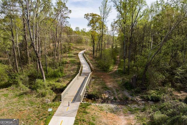 660 Barnett Shoals Road 212, Athens, GA 30605
