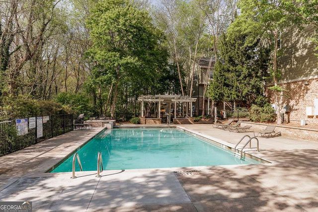 660 Barnett Shoals Road 212, Athens, GA 30605