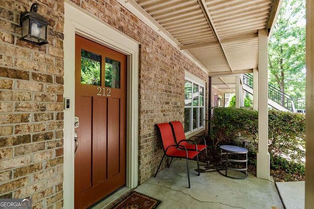 660 Barnett Shoals Road 212, Athens, GA 30605