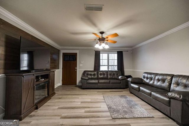 660 Barnett Shoals Road 212, Athens, GA 30605