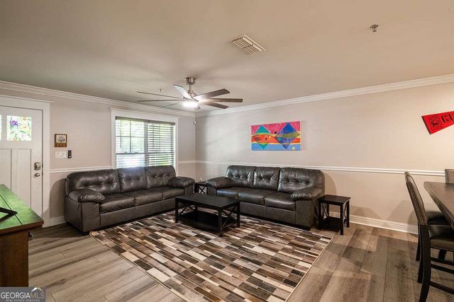 660 Barnett Shoals Road 212, Athens, GA 30605