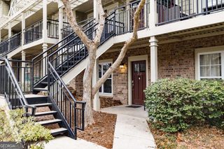 660 Barnett Shoals Road 212, Athens, GA 30605