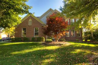 702 Westhills Drive, South Lyon, MI 48178