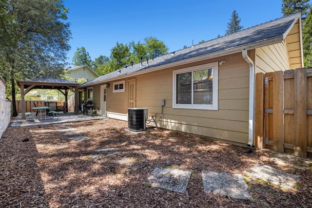 39398 Robin, Bass Lake, CA 93604