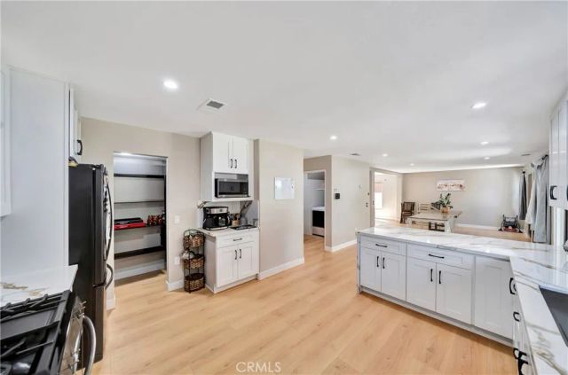 45441 Pickford, Lancaster, CA 93534
