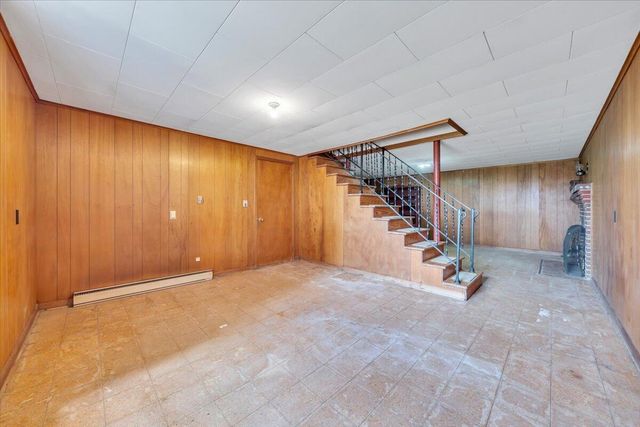 405 Hilltop DR, Rocky Mount, VA 24151