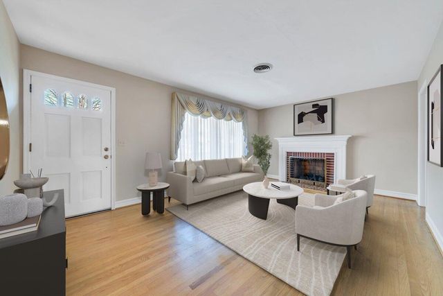 405 Hilltop DR, Rocky Mount, VA 24151