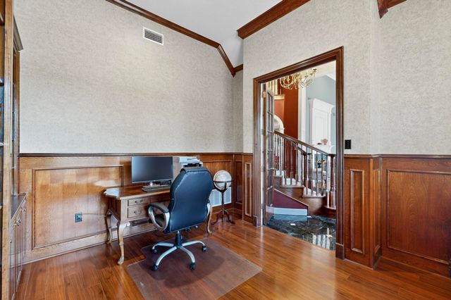 2115 Royal Dominion Court, Arlington, TX 76006