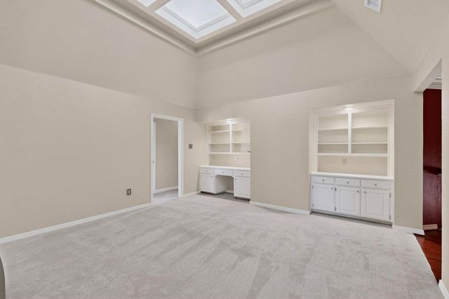 2115 Royal Dominion Court, Arlington, TX 76006