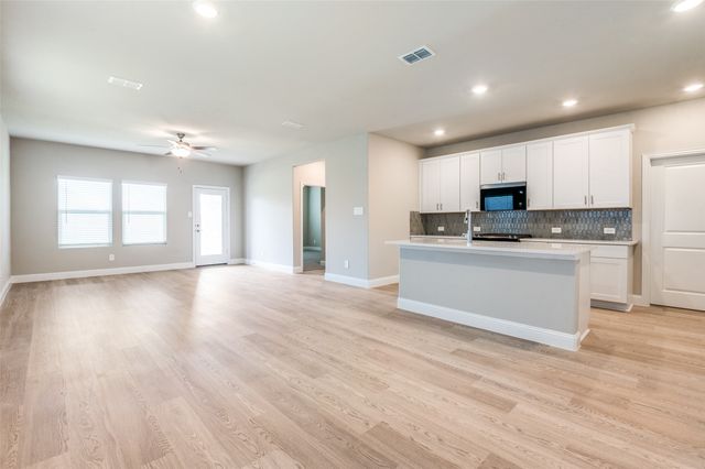 602 Ezra Lane, Mckinney, TX 75069