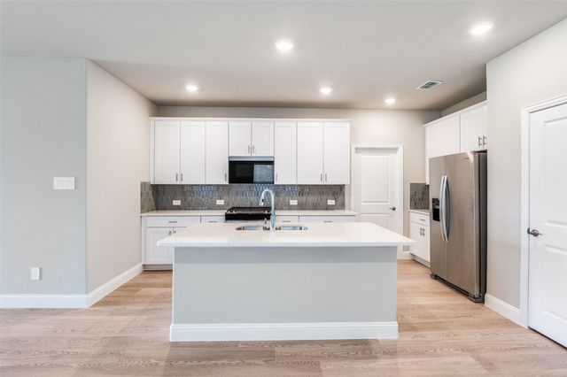 602 Ezra Lane, Mckinney, TX 75069