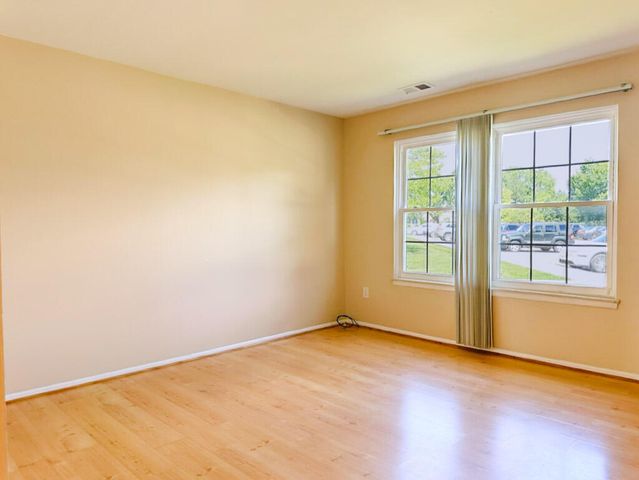 19561 Mariner Ct., Northville, MI 48167