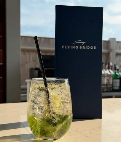 276 Shore St, Falmouth, MA 02540