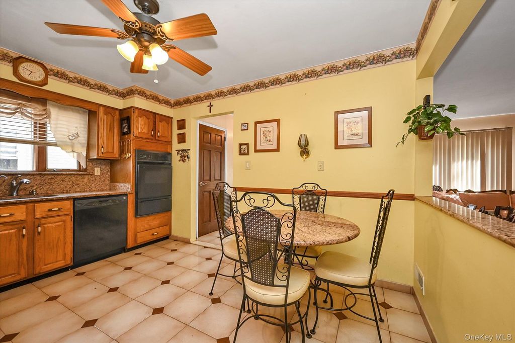 160-29 25th Avenue, Whitestone, NY 11357 — photo 5