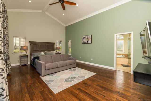 2340 Lomica Pl, Escondido, CA 92029