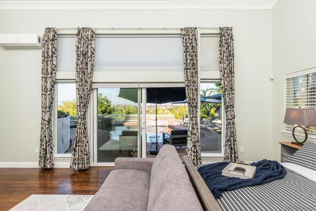 2340 Lomica Pl, Escondido, CA 92029