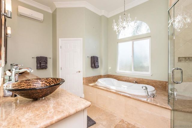 2340 Lomica Pl, Escondido, CA 92029