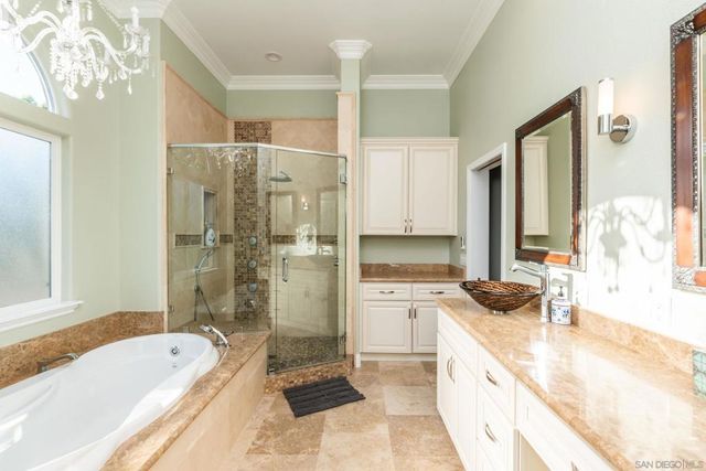 2340 Lomica Pl, Escondido, CA 92029