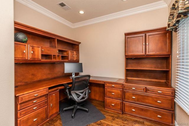 2340 Lomica Pl, Escondido, CA 92029