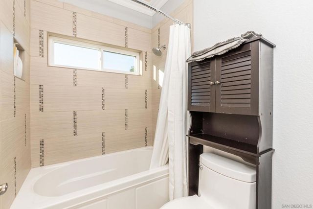 2340 Lomica Pl, Escondido, CA 92029