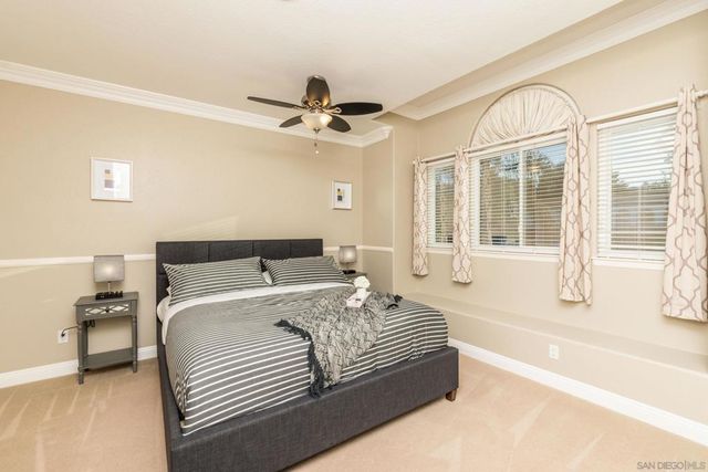 2340 Lomica Pl, Escondido, CA 92029