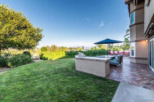 2340 Lomica Pl, Escondido, CA 92029