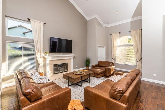 2340 Lomica Pl, Escondido, CA 92029