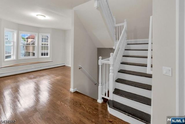87 19th Street, East Orange, NJ 07017