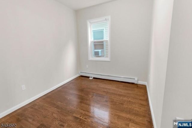87 19th Street, East Orange, NJ 07017