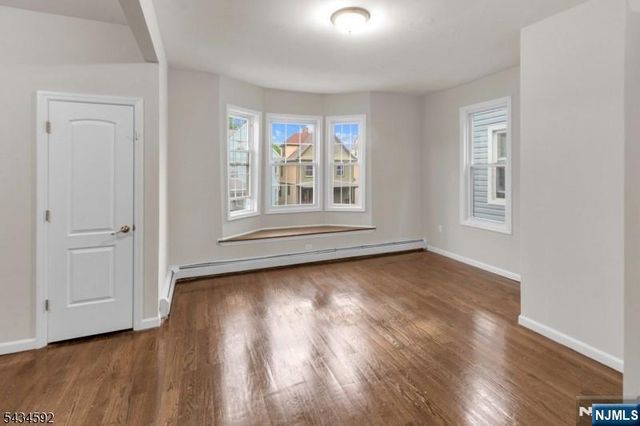 87 19th Street, East Orange, NJ 07017