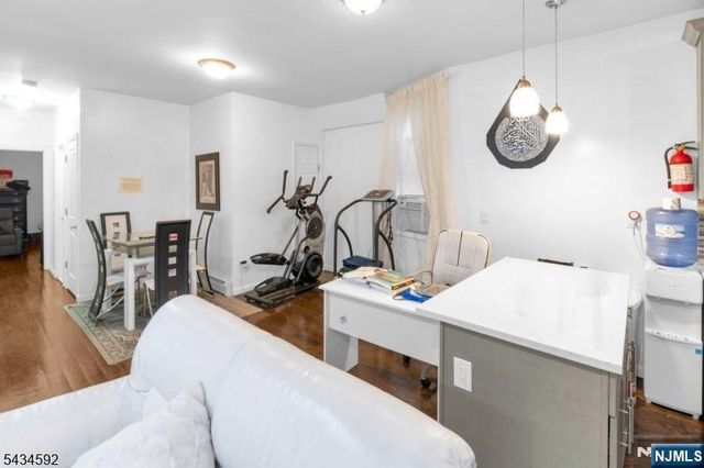87 19th Street, East Orange, NJ 07017