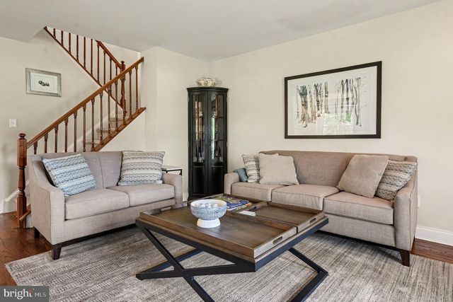 221 CANTERBURY CT, Blue Bell, PA 19422