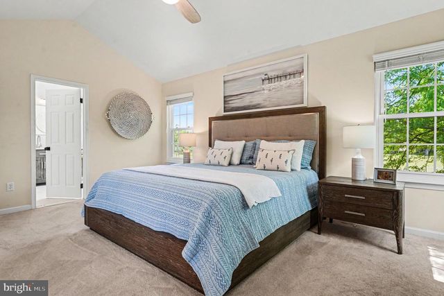 221 CANTERBURY CT, Blue Bell, PA 19422