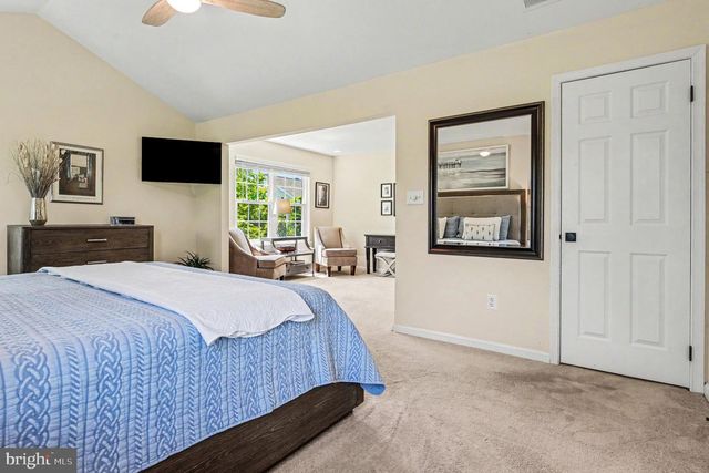 221 CANTERBURY CT, Blue Bell, PA 19422