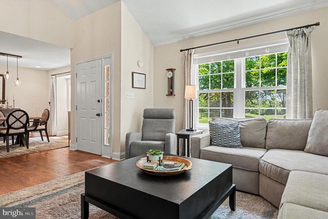 221 CANTERBURY CT, Blue Bell, PA 19422