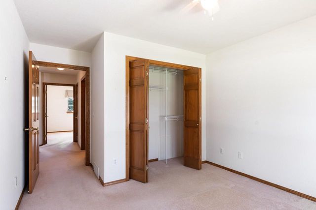 901 W BENT OAK LANE, Appleton, WI 54914