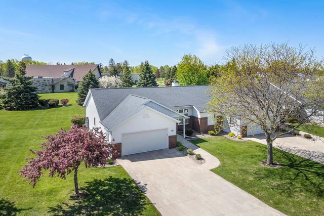 901 W BENT OAK LANE, Appleton, WI 54914