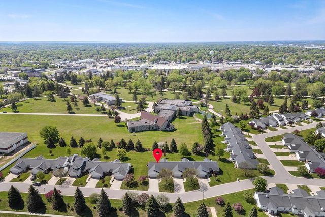 901 W BENT OAK LANE, Appleton, WI 54914
